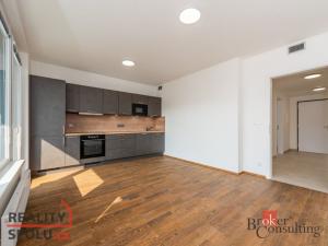Pronájem bytu 2+kk, Praha - Vysočany, Smržových, 51 m2