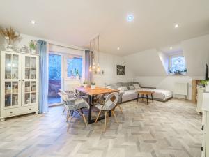 Prodej bytu 4+kk, Karlovy Vary, Pražská silnice, 98 m2