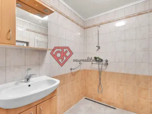 Prodej rodinného domu, Borohrádek, Čapkova, 184 m2