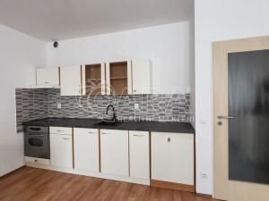 Prodej bytu 1+kk, Milovice - Mladá, Armádní, 29 m2