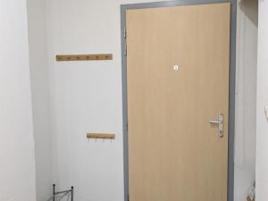 Pronájem bytu 2+kk, Praha - Vysočany, Pod strojírnami, 48 m2