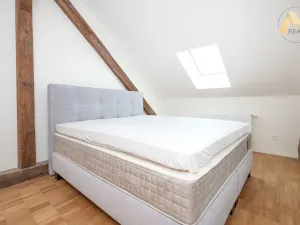 Pronájem bytu 3+kk, Písek, Husovo nám., 70 m2