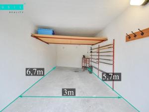 Prodej garáže, Slavonín, 19 m2