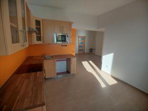 Pronájem bytu 2+1, Tábor, Farského, 73 m2