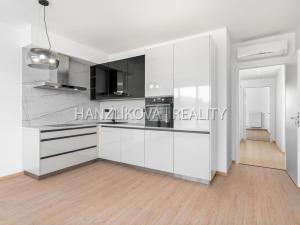 Pronájem bytu 3+kk, České Budějovice - České Budějovice 2, Branišovská, 70 m2