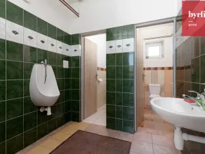 Pronájem výrobních prostor, Krnov, Lidická, 259 m2