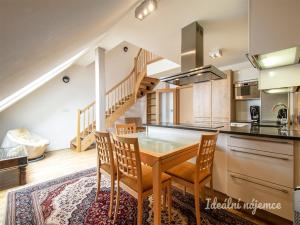 Prodej bytu 3+kk, Praha - Nusle, Táborská, 93 m2