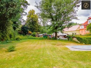 Prodej rodinného domu, Roztoky, 300 m2