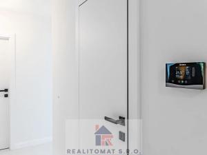 Prodej bytu 4+kk, Praha - Komořany, Pod lesem, 127 m2