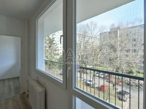 Pronájem bytu 1+kk, Praha - Střížkov, Rumburská, 33 m2