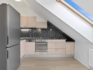 Pronájem bytu 3+kk, Praha - Vysočany, Spojovací, 91 m2