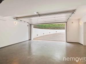 Prodej vily, Praha - Dejvice, V Šáreckém údolí, 459 m2