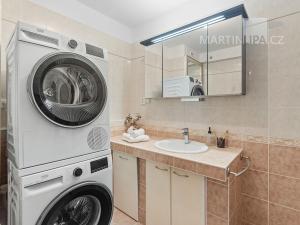 Prodej bytu 3+kk, Praha - Střížkov, Vysočanská, 71 m2