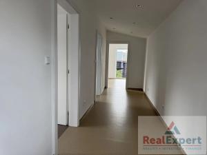 Pronájem rodinného domu, Šestajovice, Křížovnická, 180 m2