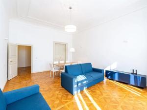 Pronájem bytu 3+1, Praha - Nové Město, Bolzanova, 93 m2