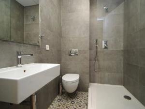 Pronájem kanceláře, Praha - Smíchov, Štefánikova, 70 m2