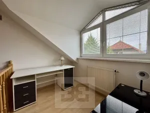 Pronájem rodinného domu, Česká, 200 m2