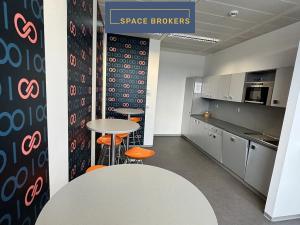 Pronájem kanceláře, Praha - Dejvice, Evropská, 407 m2