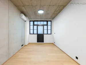 Pronájem bytu 1+kk, Praha - Hloubětín, Kolbenova, 33 m2