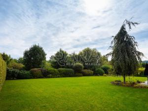 Pronájem vily, Statenice, U Školy, 364 m2