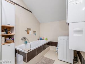 Prodej činžovního domu, Osek, K. H. Borovského, 452 m2