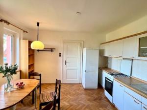 Pronájem bytu 2+1, Praha, 80 m2