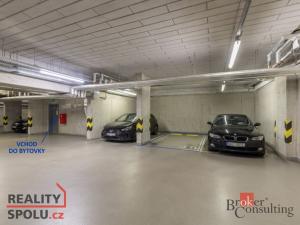 Prodej garážového stání, Brno - Královo Pole, Mojmírovo náměstí, 13 m2