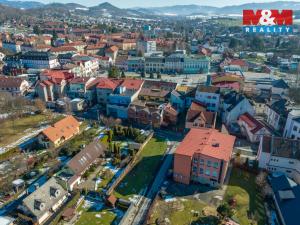 Prodej obchodního prostoru, Rožnov pod Radhoštěm, Masarykovo náměstí, 670 m2