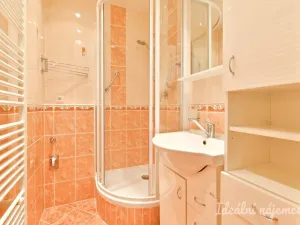 Pronájem bytu 2+kk, Brno, Valtická, 44 m2