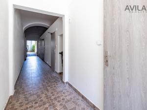 Prodej komerční nemovitosti, Benešov, Masarykovo náměstí, 256 m2