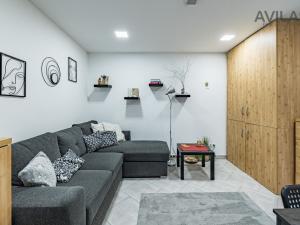 Prodej komerční nemovitosti, Benešov, Masarykovo náměstí, 256 m2