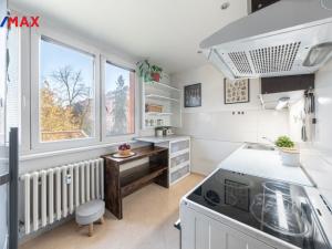 Prodej bytu 2+1, Praha - Kamýk, Zárubova, 54 m2