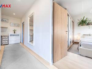 Prodej bytu 2+1, Praha - Kamýk, Zárubova, 54 m2