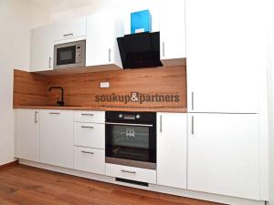 Prodej bytu 2+kk, Praha - Třebonice, Thomasova, 50 m2