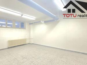 Pronájem skladu, Chrudim, Palackého třída, 31 m2