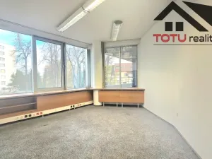 Pronájem kanceláře, Chrudim, Palackého třída, 17 m2