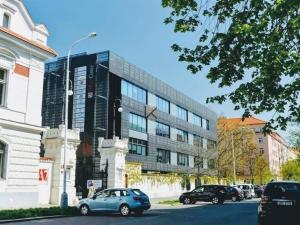 Pronájem kanceláře, Praha - Holešovice, U průhonu, 950 m2