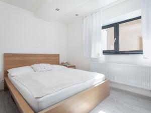 Prodej bytu 2+kk, Kravaře, Poštovní, 60 m2