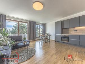 Prodej bytu 2+kk, Praha - Dolní Chabry, Ústecká, 58 m2