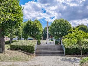 Prodej vícegeneračního domu, Křižanov, Benešovo náměstí, 530 m2