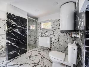 Prodej ubytování, Český Krumlov, 186 m2