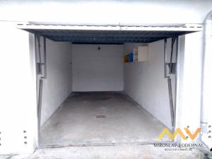 Pronájem garáže, Hradec Králové, U Mostku, 18 m2