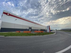 Pronájem výrobních prostor, Lovosice, 20810 m2