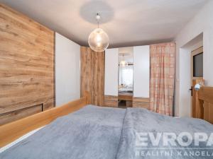 Prodej bytu 2+1, Stará Paka - Karlov, 63 m2