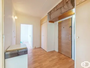 Prodej bytu 2+1, Praha, Olbramovická, 57 m2