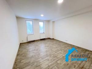 Pronájem bytu 4+1, Děčín, Bělská, 101 m2