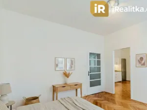 Prodej bytu 2+kk, Hradec Králové, Nerudova, 49 m2