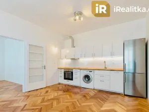 Prodej bytu 2+kk, Hradec Králové, Nerudova, 49 m2