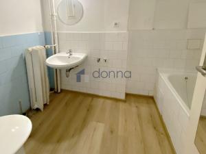 Pronájem bytu 1+kk, Praha, Slezská, 29 m2