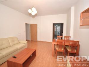 Pronájem bytu 3+1, Karlovy Vary, náměstí Dr. M. Horákové, 81 m2